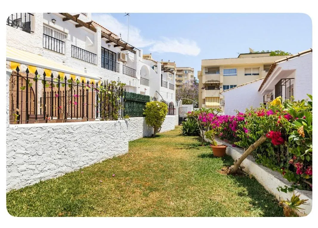 La Casa En La Carihuela Playa A 4 Minutos A Pie Villa Torremolinos Spain